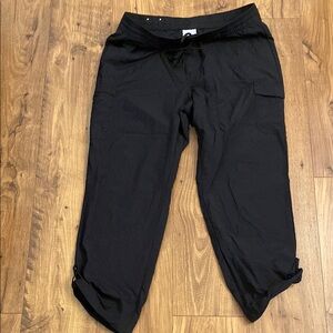 Women’s Columbia Black Cargo Active Pants